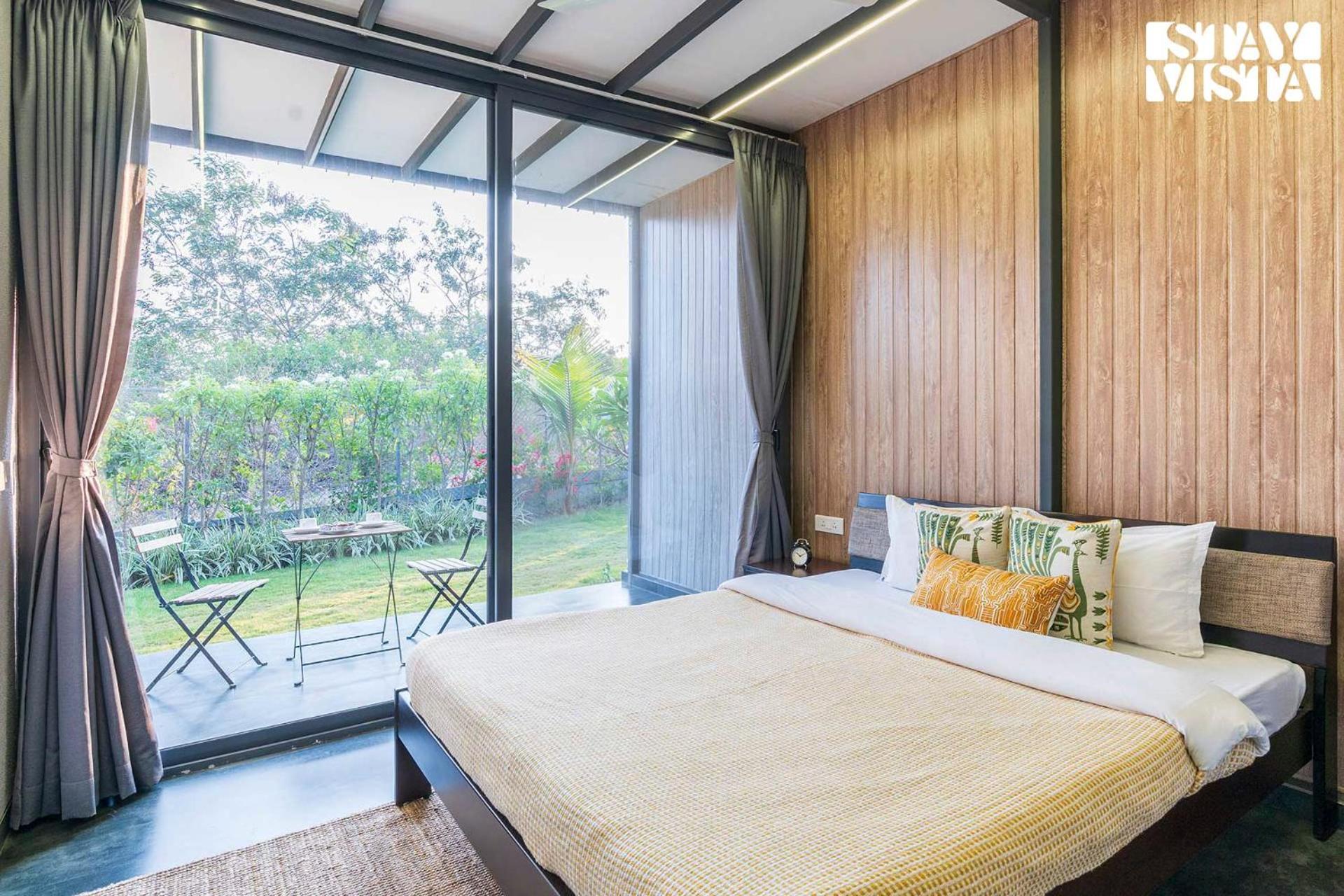 Stayvista'S Celeste Villa - Hill-View Retreat With Infinity Pool Nashik Exterior photo
