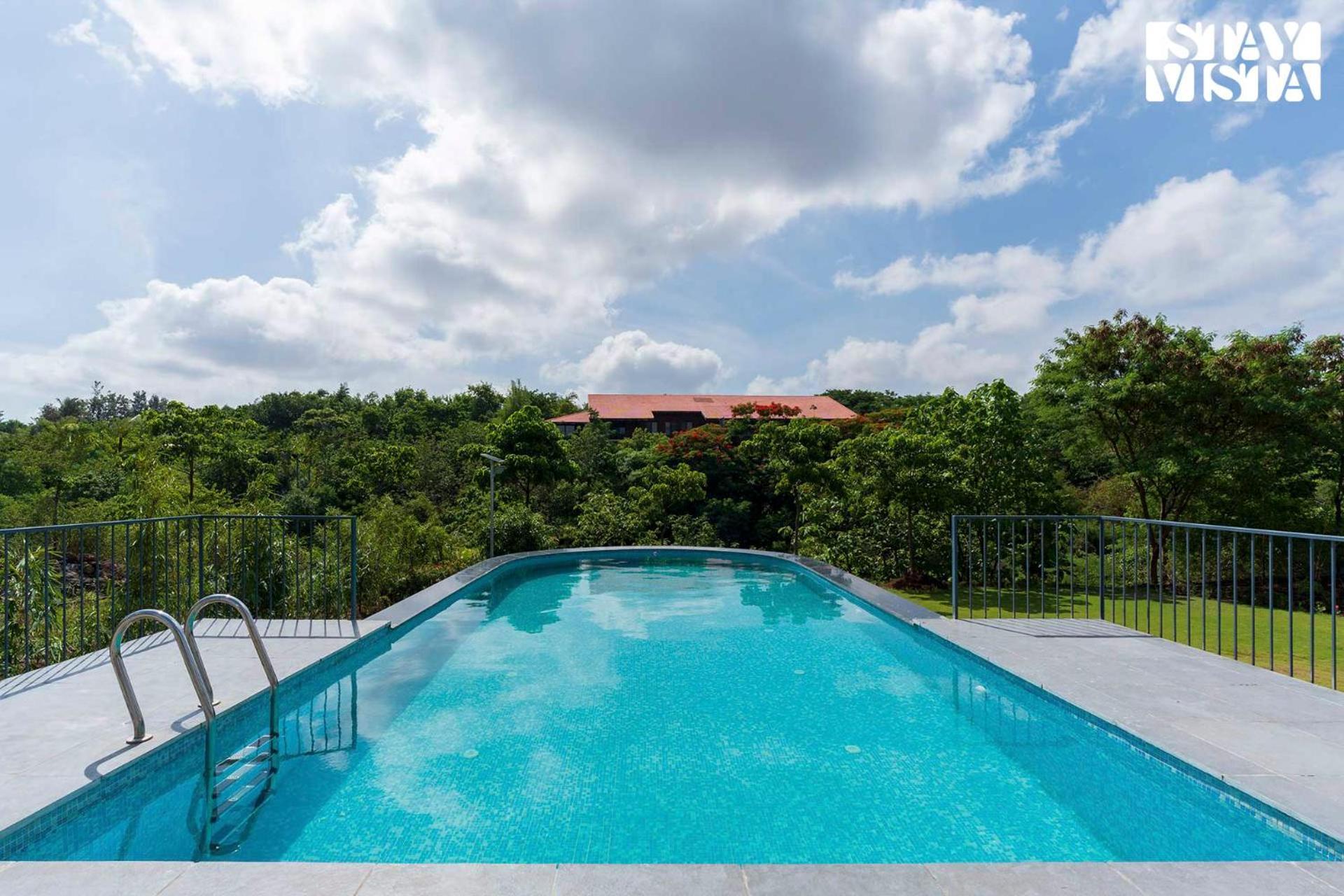 Stayvista'S Celeste Villa - Hill-View Retreat With Infinity Pool Nashik Exterior photo