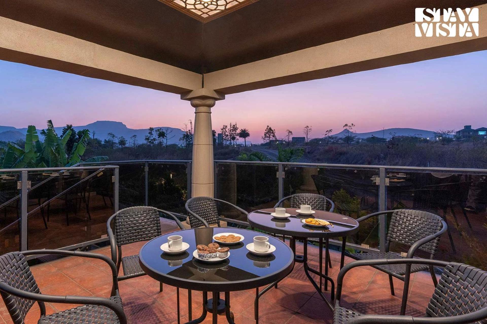 Stayvista'S Celeste Villa - Hill-View Retreat With Infinity Pool Nashik Exterior photo