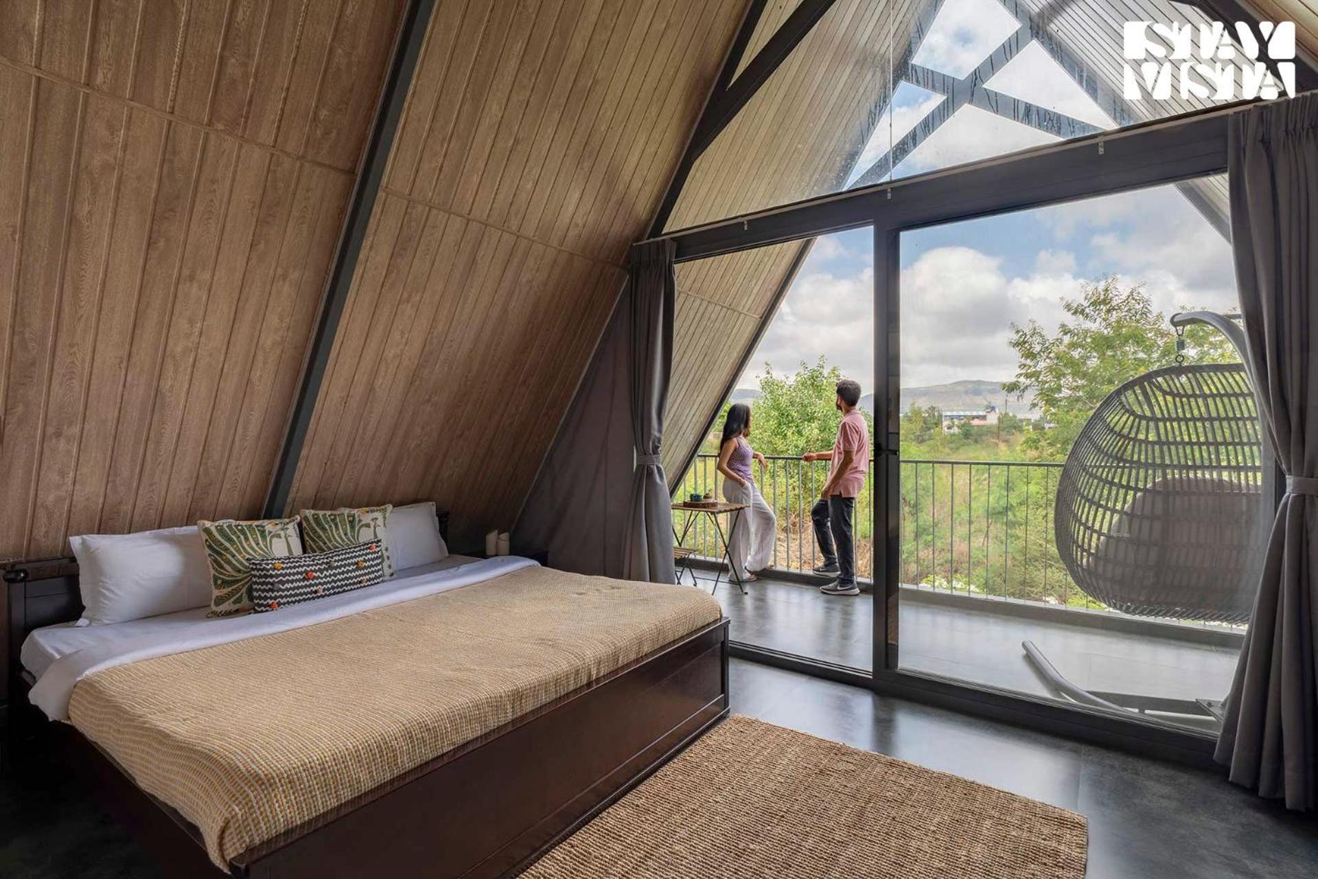 Stayvista'S Celeste Villa - Hill-View Retreat With Infinity Pool Nashik Exterior photo